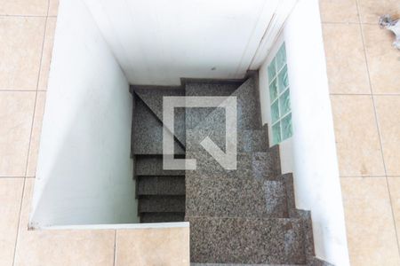 Casa à venda com 481m², 4 quartos e 4 vagasEscada