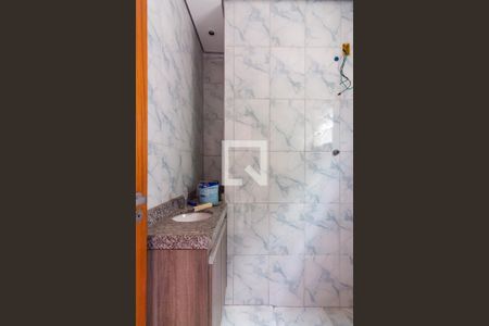 Casa à venda com 481m², 4 quartos e 4 vagasBanheiro da Suíte 2