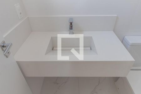 Apartamento à venda com 326m², 5 quartos e 3 vagas Apartamento à venda com 326m², 5 quartos e 3 vagasBanheiro da Suite 2