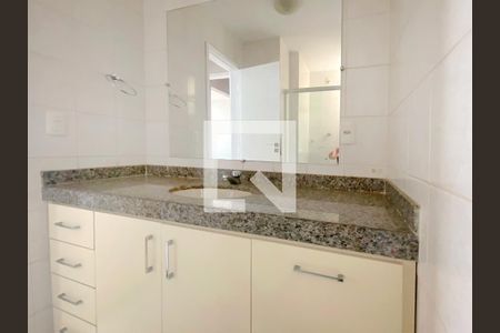 Apartamento à venda com 125m², 4 quartos e 2 vagasBanheiro