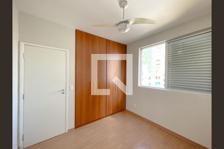 Apartamento à venda com 125m², 4 quartos e 2 vagasQuarto 3