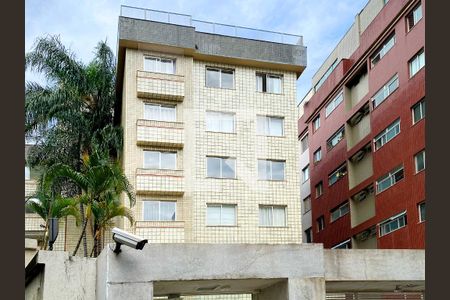 Apartamento à venda com 125m², 4 quartos e 2 vagasFachada