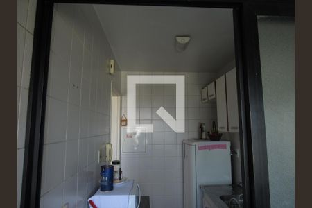 Apartamento à venda com 65m², 3 quartos e 1 vagaÁrea de Serviço