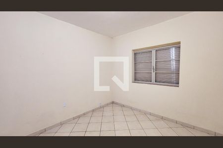 Casa à venda com 251m², 4 quartos e 5 vagas Casa à venda com 251m², 4 quartos e 5 vagasQuarto 4 - Suíte
