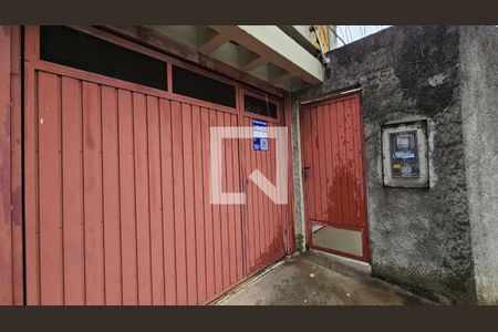 Casa à venda com 251m², 4 quartos e 5 vagas Casa à venda com 251m², 4 quartos e 5 vagasFachada + Plaquinha