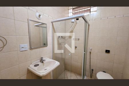 Casa à venda com 251m², 4 quartos e 5 vagas Casa à venda com 251m², 4 quartos e 5 vagasBanheiro