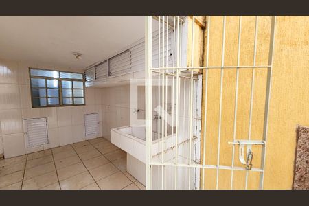 Casa à venda com 251m², 4 quartos e 5 vagas Casa à venda com 251m², 4 quartos e 5 vagasÁrea de Serviço