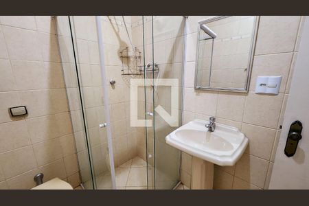 Casa à venda com 251m², 4 quartos e 5 vagas Casa à venda com 251m², 4 quartos e 5 vagasBanheiro da Suíte