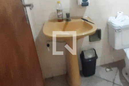 Casa à venda com 600m², 3 quartos e 1 vaga Casa à venda com 600m², 3 quartos e 1 vagaBanheiro da Churrasqueira