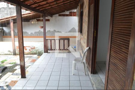 Casa à venda com 600m², 3 quartos e 1 vaga Casa à venda com 600m², 3 quartos e 1 vagaVaranda