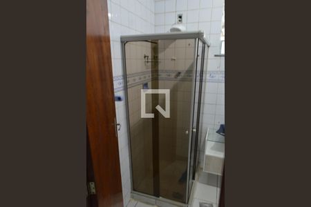 Casa à venda com 600m², 3 quartos e 1 vaga Casa à venda com 600m², 3 quartos e 1 vagaBanheiro