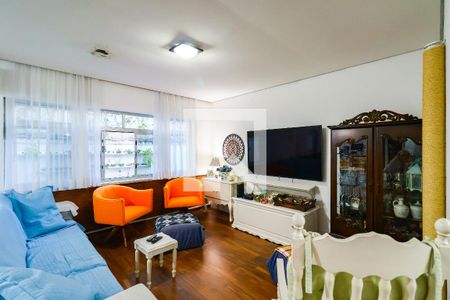 Sala 2 de casa para alugar com 5 quartos, 450m² em Vila Inah, São Paulo