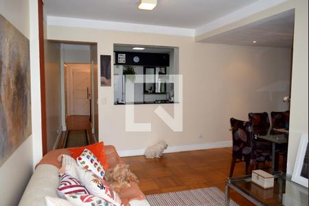 Sala de estar de apartamento à venda com 3 quartos, 110m² em Pinheiros, São Paulo