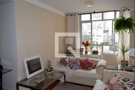 Sala de estar de apartamento à venda com 3 quartos, 110m² em Pinheiros, São Paulo