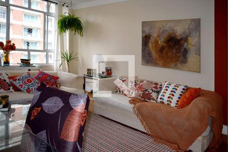 Sala de apartamento à venda com 3 quartos, 110m² em Pinheiros, São Paulo