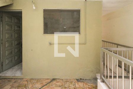 Casa para alugar com 45m², 1 quarto e sem vaga Casa para alugar com 45m², 1 quarto e sem vagaQuintal