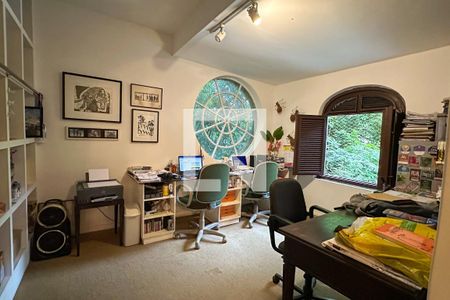 Casa à venda com 1800m², 11 quartos e 8 vagasSala 04 - Casa 01