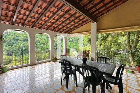 Casa à venda com 1800m², 11 quartos e 8 vagasVaranda - Casa 03