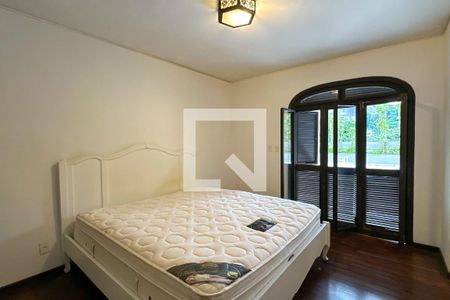 Casa à venda com 1800m², 11 quartos e 8 vagasSuíte 08 - Casa 04