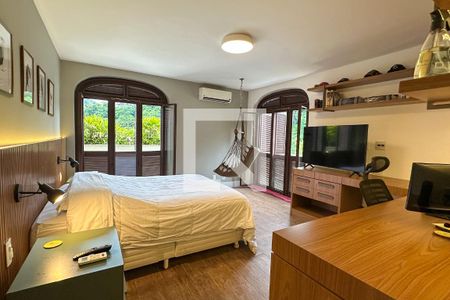 Casa à venda com 1800m², 11 quartos e 8 vagasSuíte 05 - Casa 02