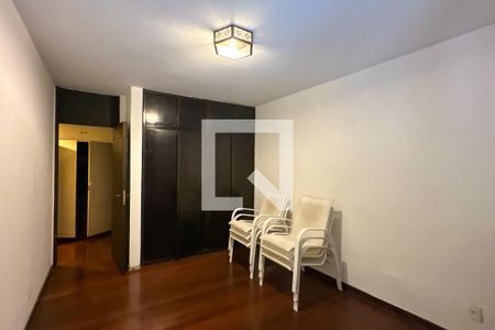 Casa à venda com 1800m², 11 quartos e 8 vagasQuarto 10 - Casa 04