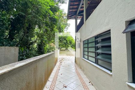 Casa à venda com 1800m², 11 quartos e 8 vagasVaranda 03 - Casa 02