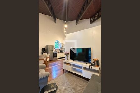 Casa à venda com 1800m², 11 quartos e 8 vagasSala 09 - Casa 03