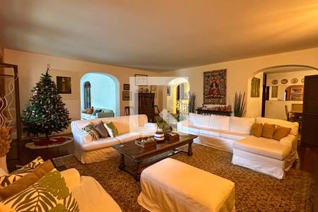 Casa à venda com 1800m², 11 quartos e 8 vagasSala 02 - Casa 01