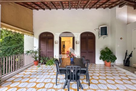 Casa à venda com 1800m², 11 quartos e 8 vagasVaranda - Casa 03