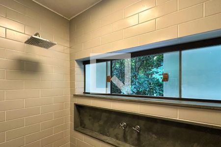 Casa à venda com 1800m², 11 quartos e 8 vagasSuíte 06 - Casa 02