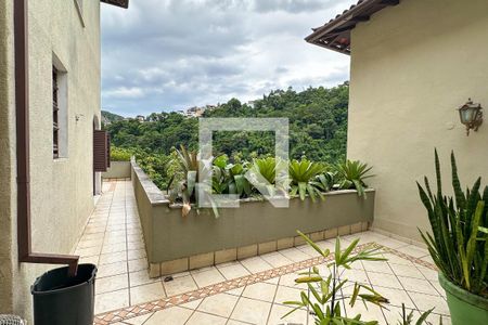 Casa à venda com 1800m², 11 quartos e 8 vagasSala 05 - Casa 02