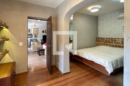 Casa à venda com 1800m², 11 quartos e 8 vagasSuíte 06 - Casa 02