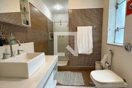 Casa à venda com 1800m², 11 quartos e 8 vagasSuíte 04 - Casa 01