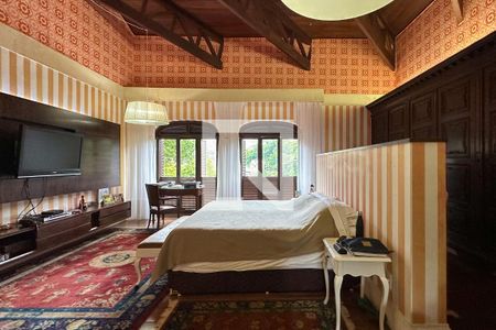 Casa à venda com 1800m², 11 quartos e 8 vagasSuíte 01 - Casa 01