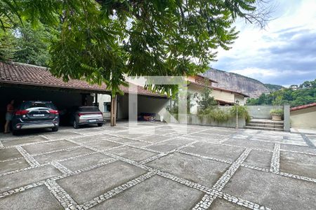 Casa à venda com 1800m², 11 quartos e 8 vagasGaragem