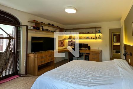 Casa à venda com 1800m², 11 quartos e 8 vagasSuíte 05 - Casa 02