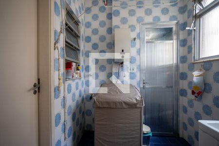 Apartamento à venda com 115m², 3 quartos e 2 vagas Apartamento à venda com 115m², 3 quartos e 2 vagasÁrea de Serviço