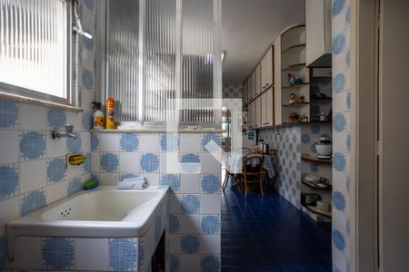 Apartamento à venda com 115m², 3 quartos e 2 vagas Apartamento à venda com 115m², 3 quartos e 2 vagasÁrea de Serviço