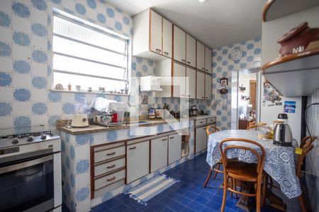 Apartamento à venda com 115m², 3 quartos e 2 vagas Apartamento à venda com 115m², 3 quartos e 2 vagasCozinha