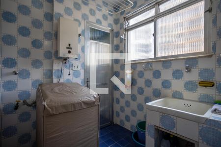 Apartamento à venda com 115m², 3 quartos e 2 vagas Apartamento à venda com 115m², 3 quartos e 2 vagasÁrea de Serviço