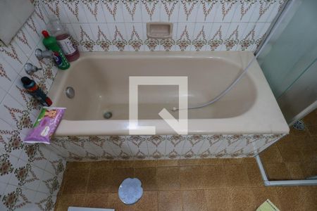 Casa à venda com 300m², 2 quartos e 3 vagas Casa à venda com 300m², 2 quartos e 3 vagasBanheiro social