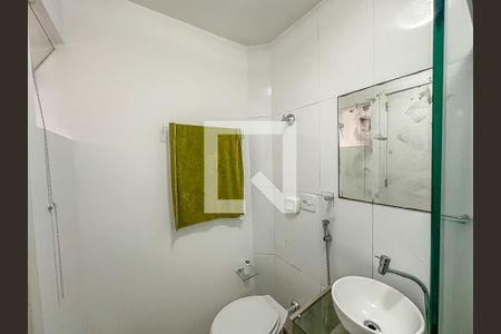 Casa à venda com 240m², 9 quartos e sem vaga Casa à venda com 240m², 9 quartos e sem vagaBanheiro 3