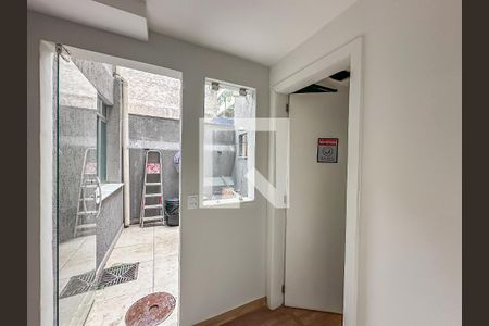 Casa à venda com 240m², 9 quartos e sem vaga Casa à venda com 240m², 9 quartos e sem vagaÁrea de Serviço