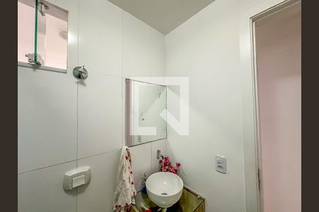 Casa à venda com 240m², 9 quartos e sem vaga Casa à venda com 240m², 9 quartos e sem vagaBanheiro 2