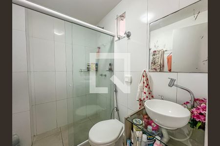 Casa à venda com 240m², 9 quartos e sem vaga Casa à venda com 240m², 9 quartos e sem vagaBanheiro 2