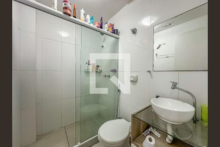 Casa à venda com 240m², 9 quartos e sem vaga Casa à venda com 240m², 9 quartos e sem vagaBanheiro