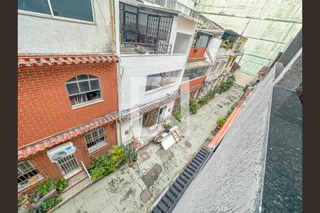 Casa à venda com 240m², 9 quartos e sem vaga Casa à venda com 240m², 9 quartos e sem vagaVaranda vista