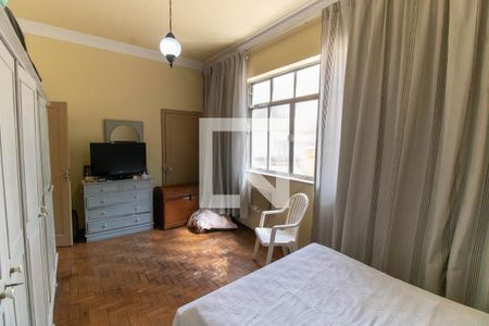 Casa para alugar com 230m², 6 quartos e 4 vagas Casa para alugar com 230m², 6 quartos e 4 vagasSuíte