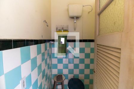 Casa para alugar com 230m², 6 quartos e 4 vagas Casa para alugar com 230m², 6 quartos e 4 vagasBanheiro de serviço