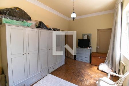 Casa para alugar com 230m², 6 quartos e 4 vagas Casa para alugar com 230m², 6 quartos e 4 vagasSuíte